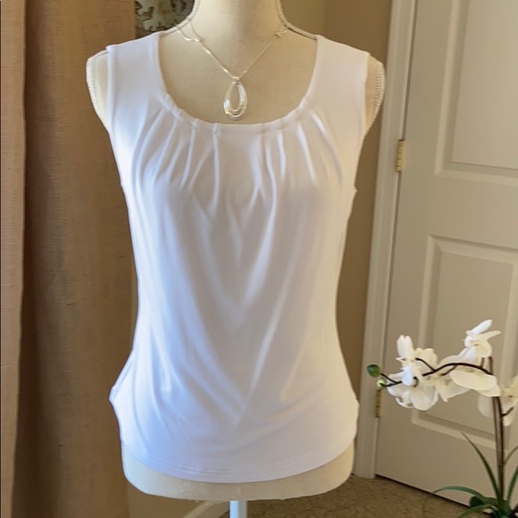 Calvin Klein Tops - Calvin Klein top EUC